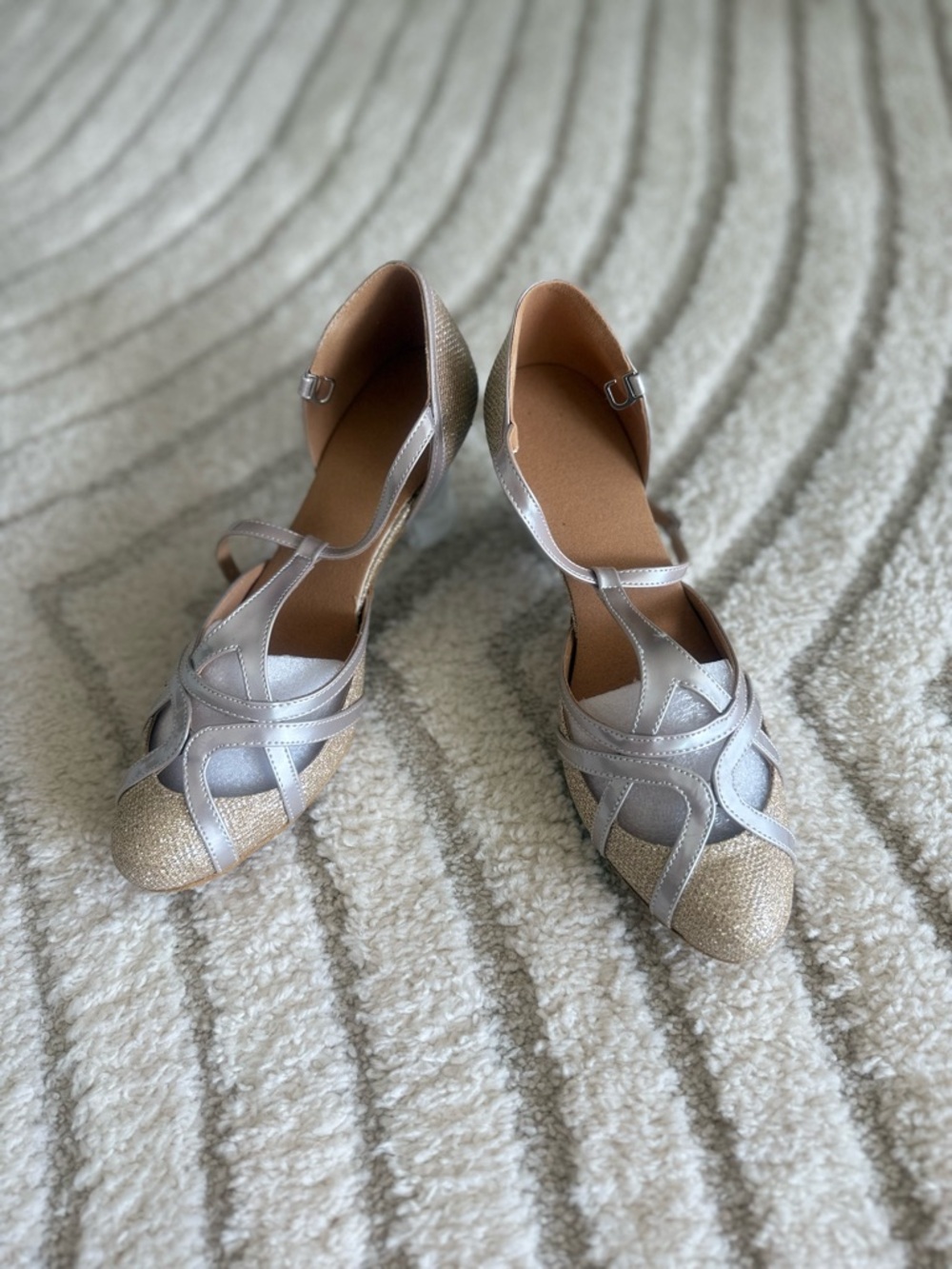 Dance shoes 318